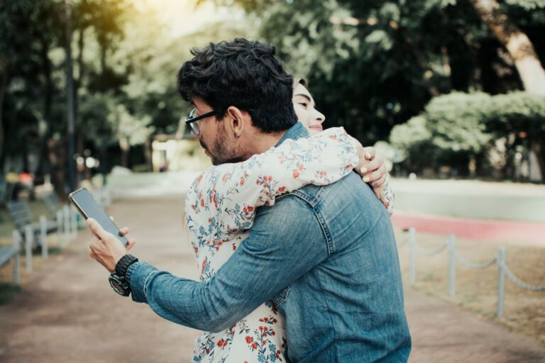 Les hommes mariés sur les sites de rencontres ont tous ce point commun troublant que les femmes devraient connaître